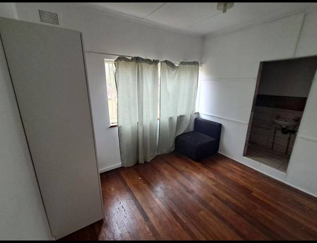 1 BEDROOM PROPERTY TO RENT IN OVERPORT